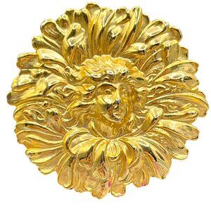 VTG Lady Art Nouveau Chrysanthemum Gold Tone Face Circle Flower Pin Brooch Y2K